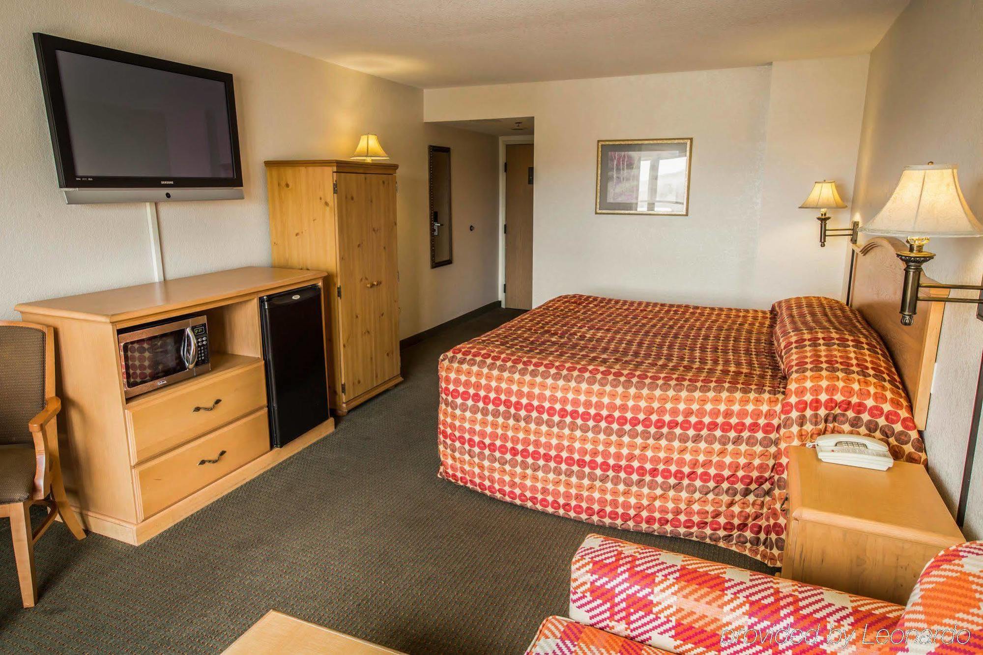 Rodeway Inn & Suites Near Outlet Mall - Asheville Exteriör bild