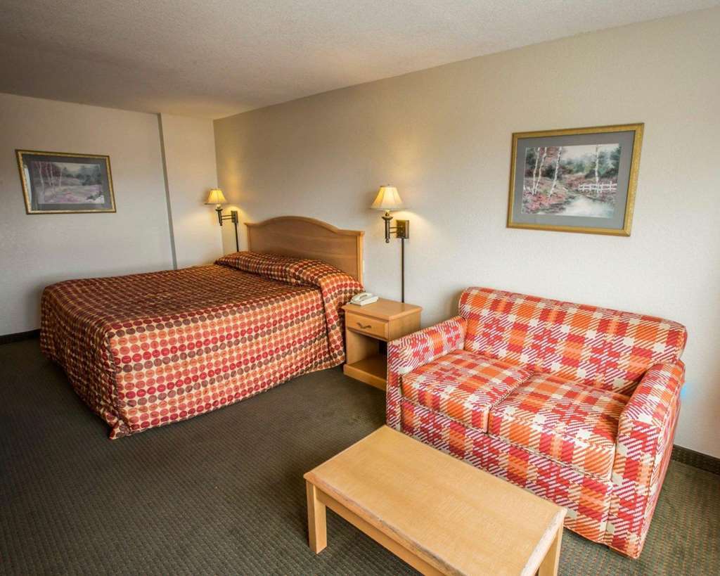 Rodeway Inn & Suites Near Outlet Mall - Asheville Rum bild